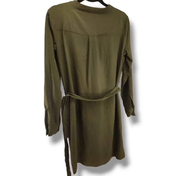 Banana republic shirt - Picture 2 of 3